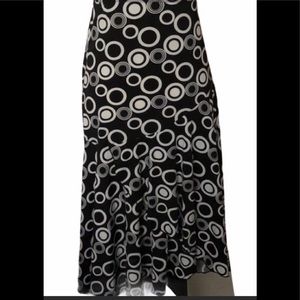 Boho Skirt black and white design EUC